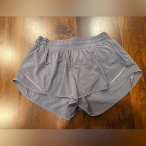 Lululemon Hotty Hot Short 2.5”